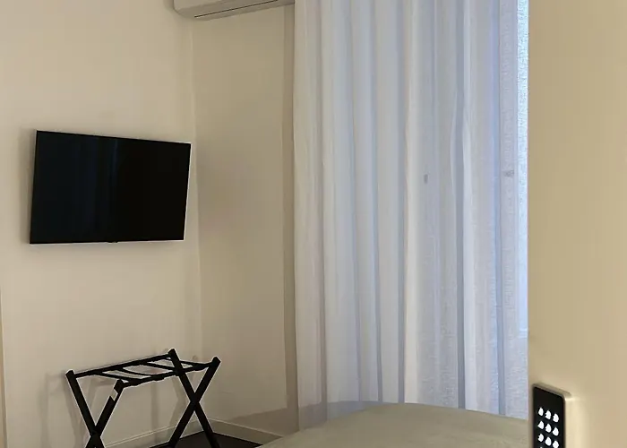 Re Nasone In 4* Neapel